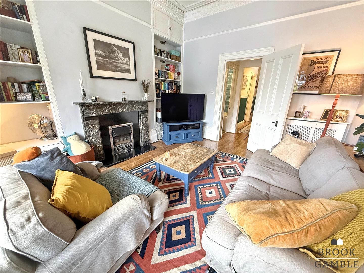 2 Bedroom Apartment. 9 Upper Avenue in Eastbourne,  10